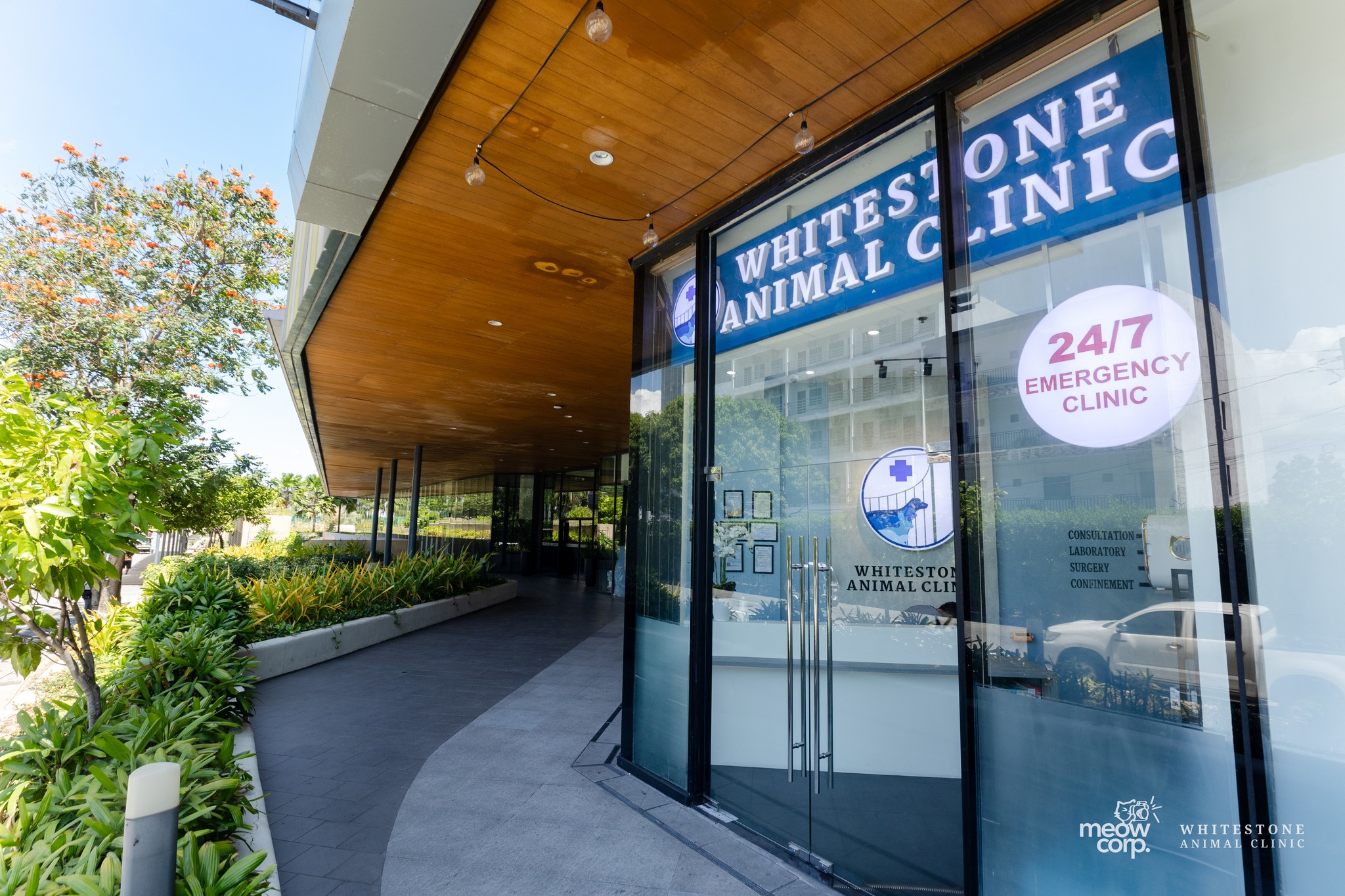 Image of the vet clinic outside